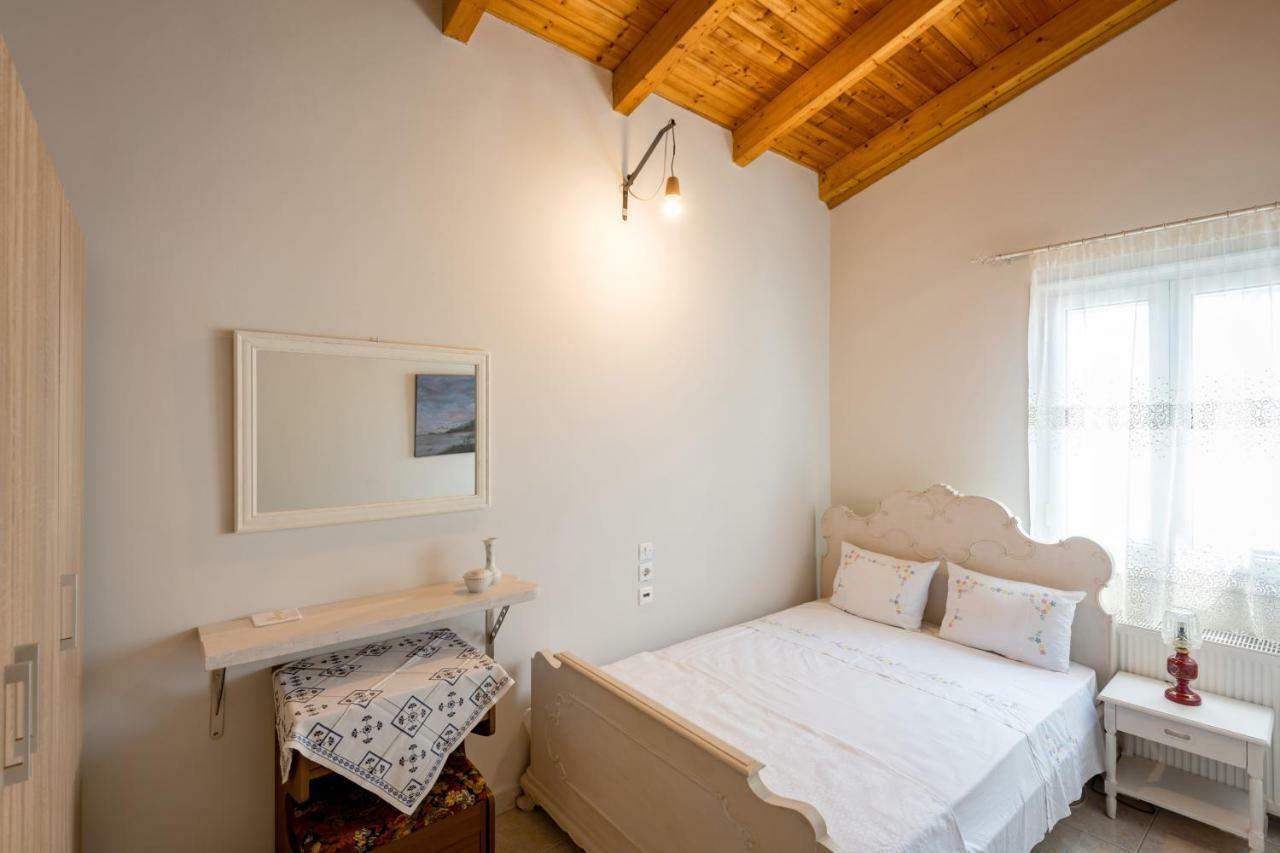 Villa Kiko, The Coastline House à Kato Achaia Extérieur photo