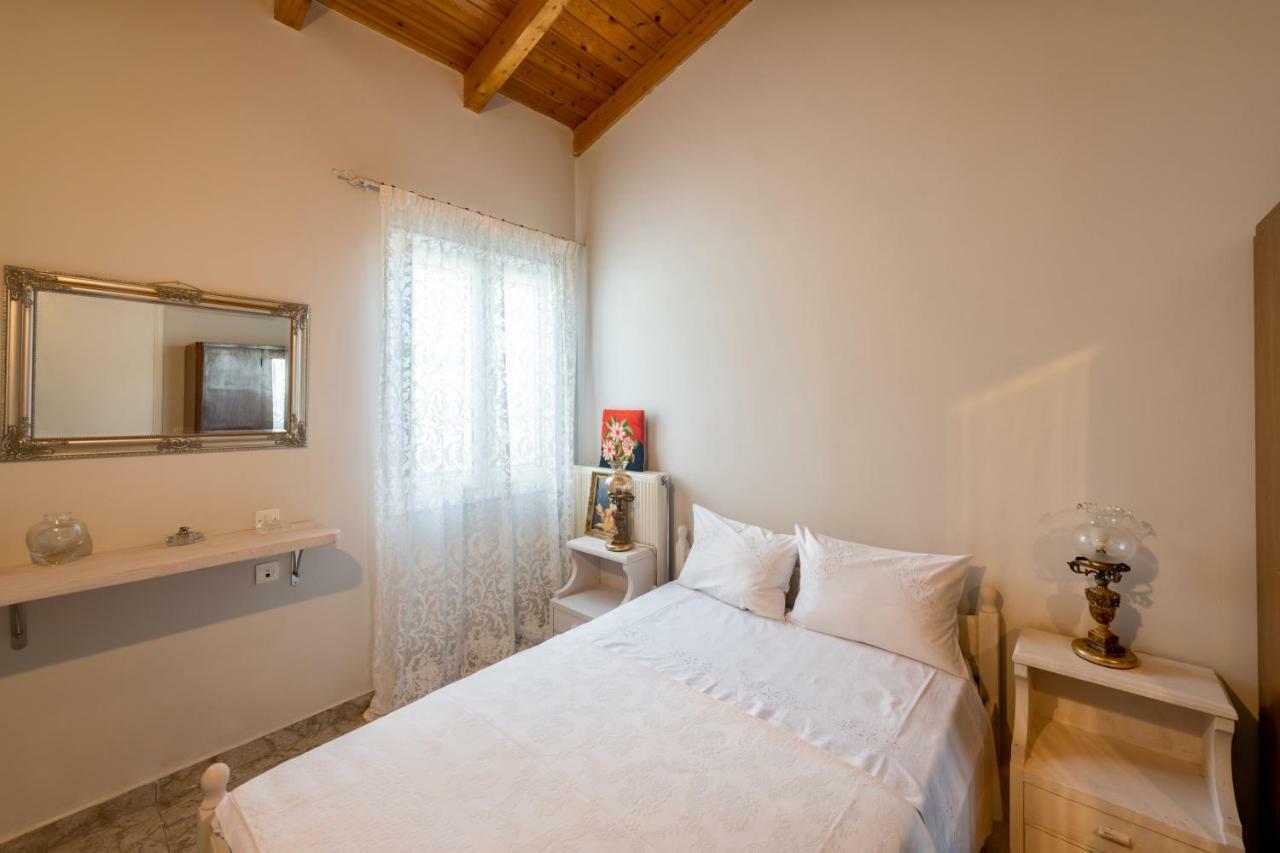 Villa Kiko, The Coastline House à Kato Achaia Extérieur photo